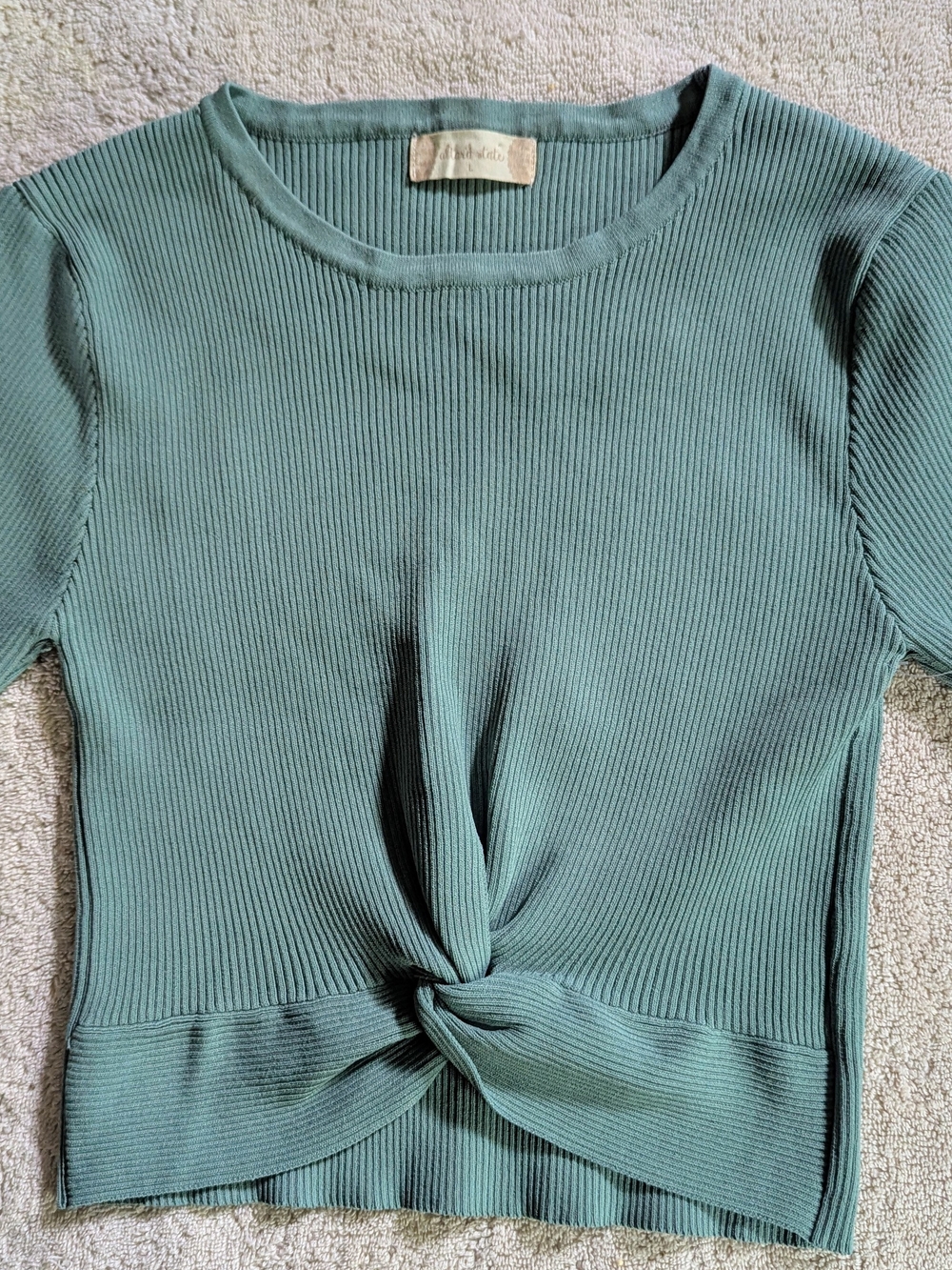 $10 Altar'd State Size L - Twist Front Ribbed Short Sleeve Crop Top Sage NWOT